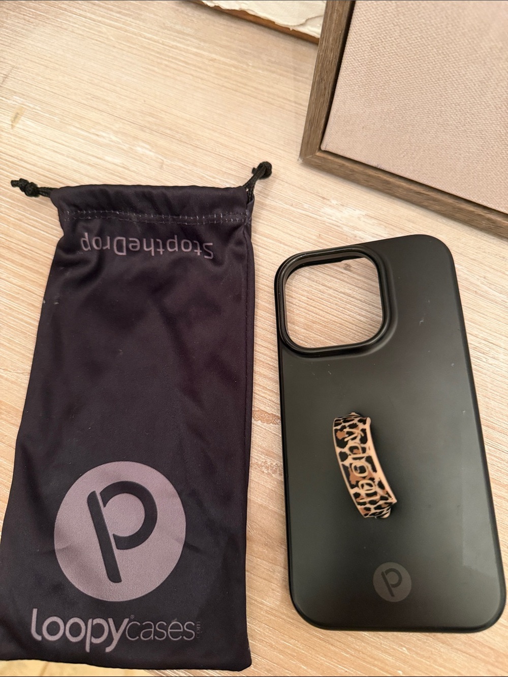IPHONE 14 Loopy Case Black Phone Case with Leopard Grip Loop